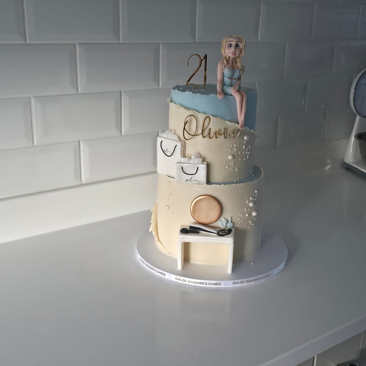 Girls 21st Cake