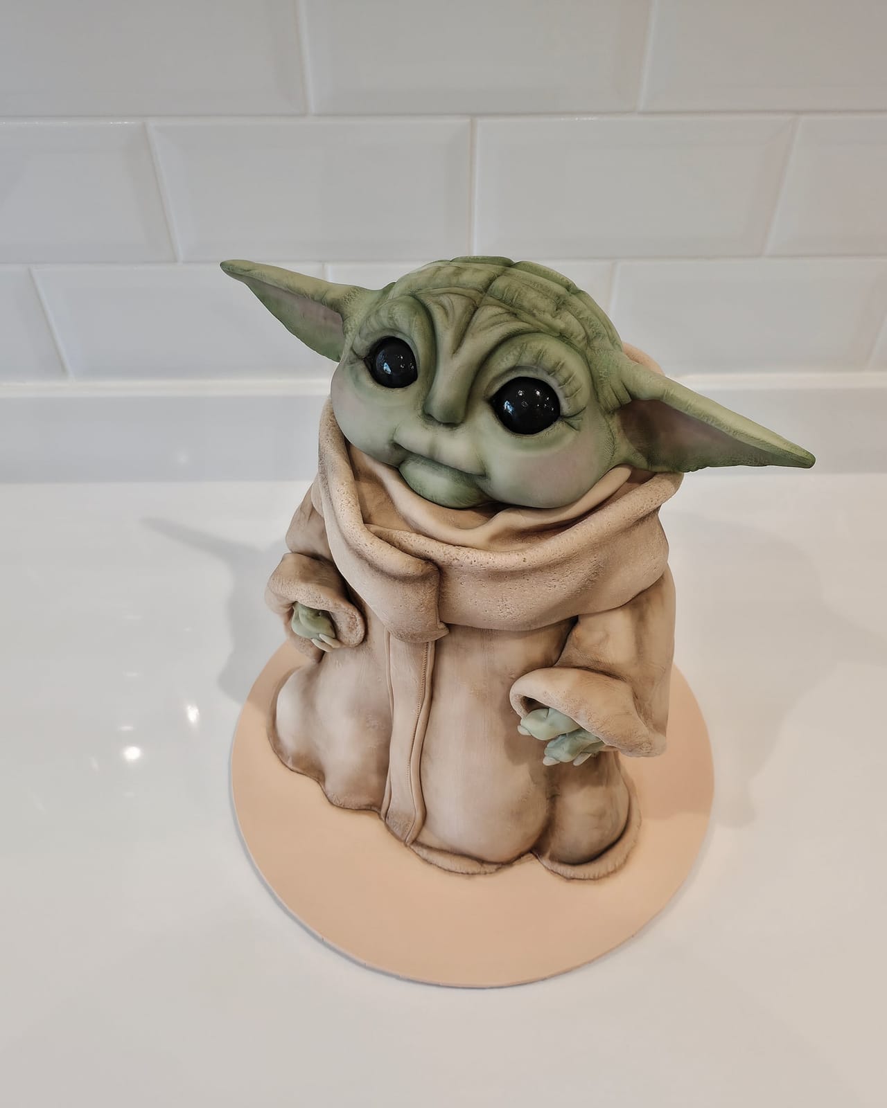 Sculpted Grogu cake